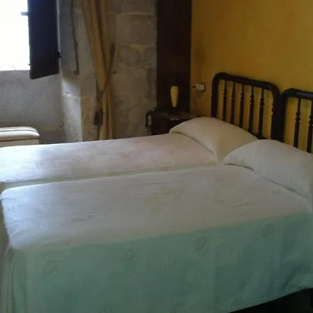 Pazo Da Escola Guest House A Moreira Exterior photo