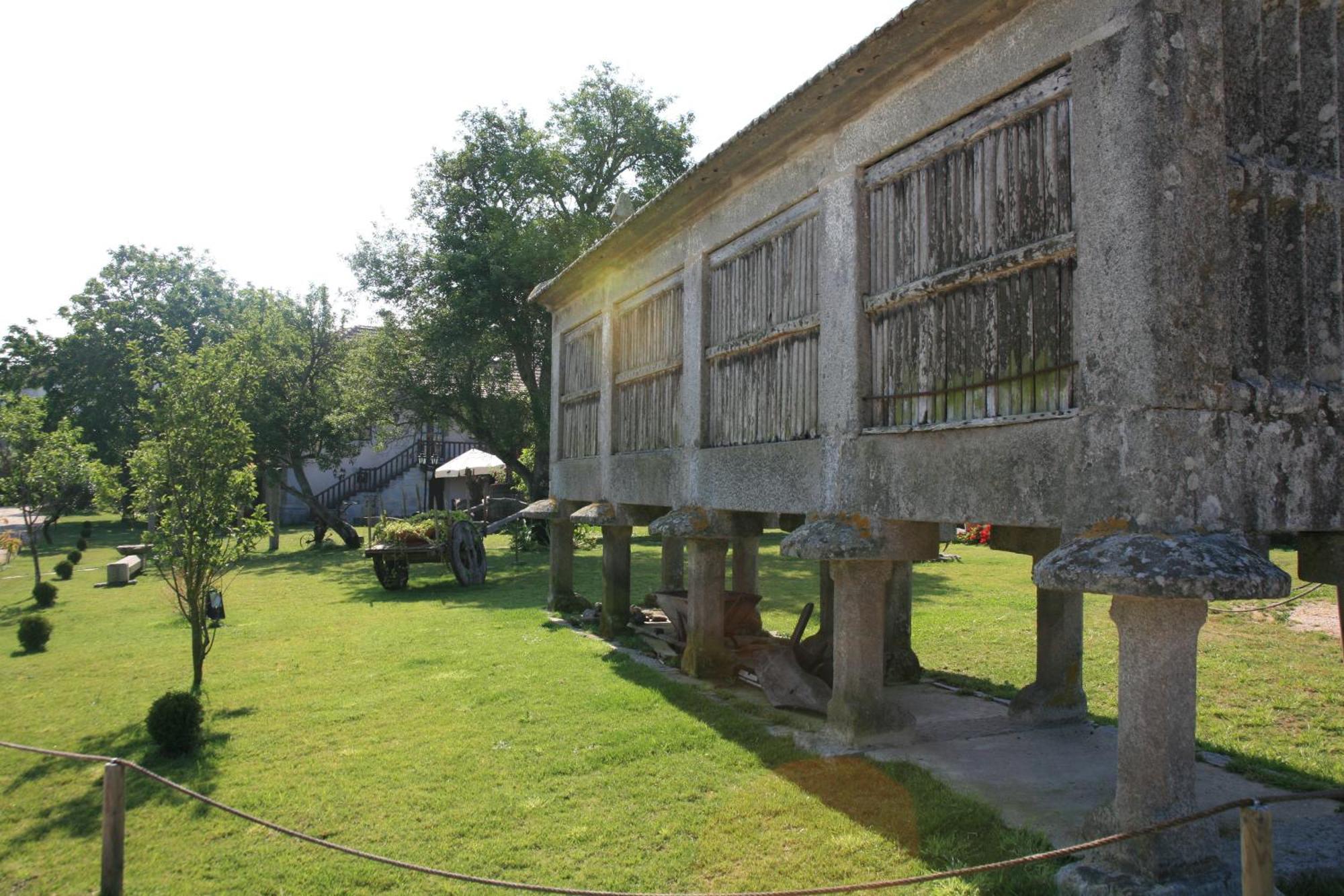 Pazo Da Escola *